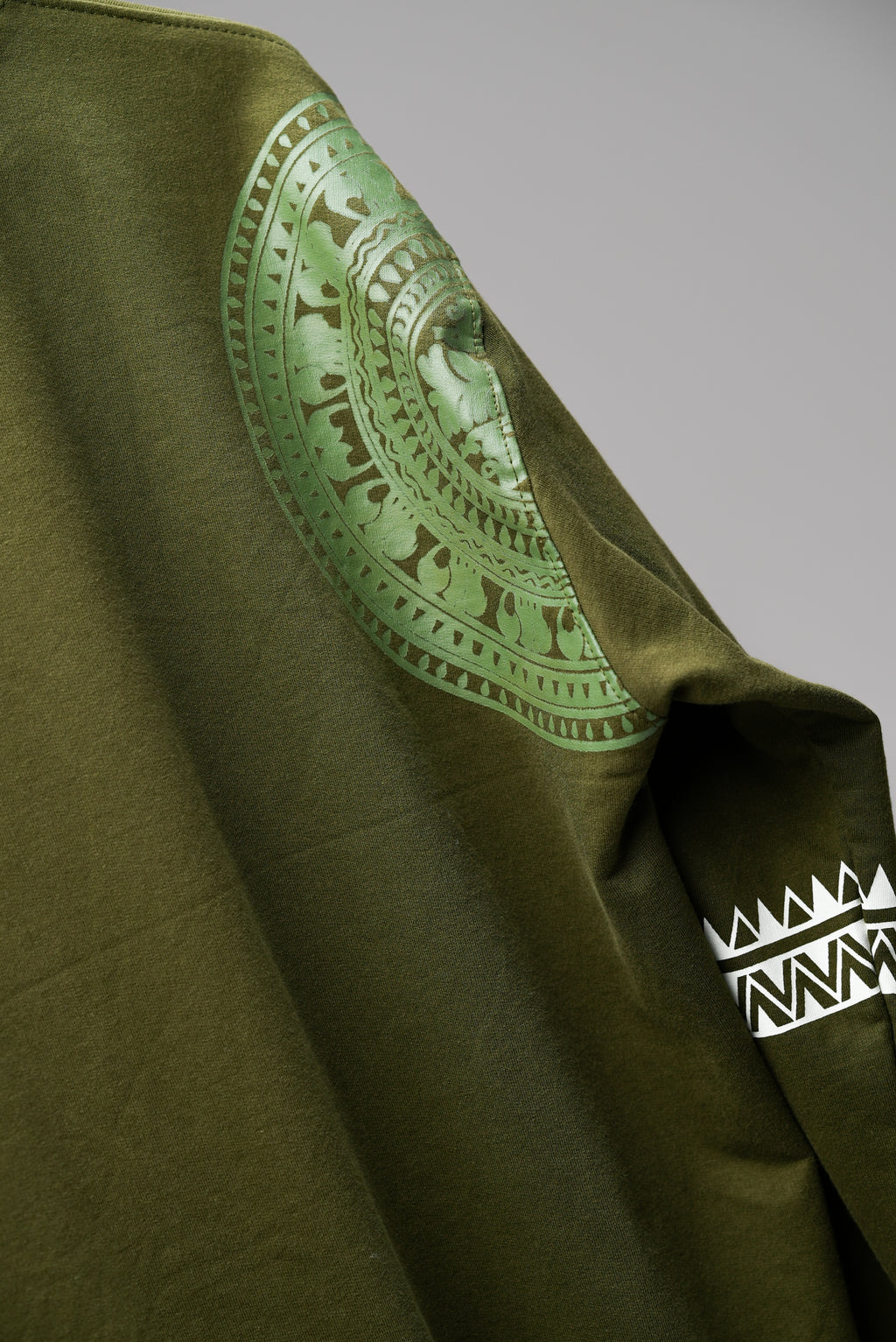 The Circle of Light | Oversized Sweatshirt